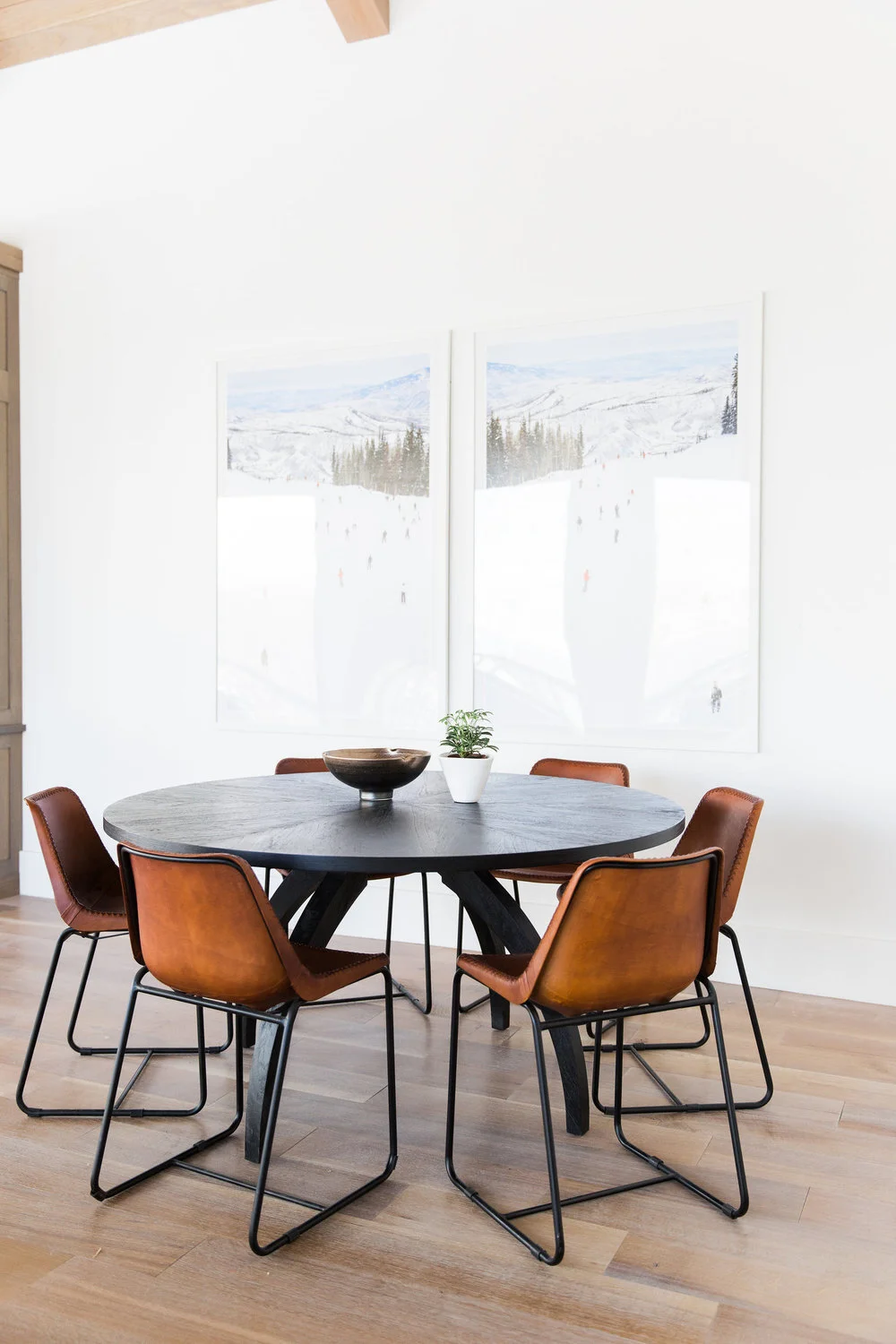 Modern Mountain Home-Studio McGee-42-1 Kindesign
