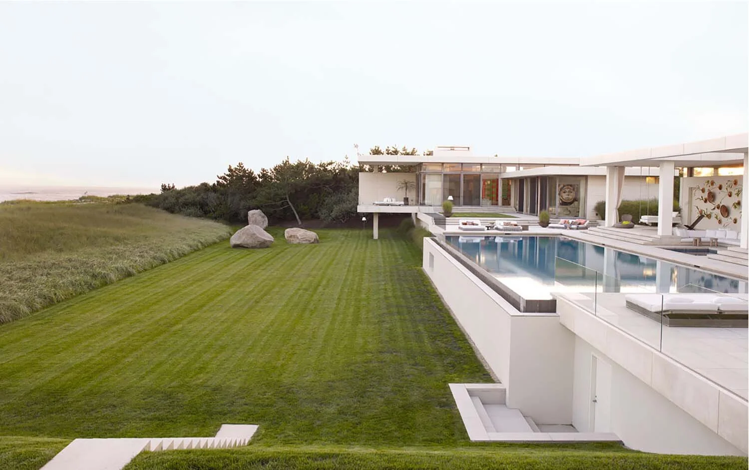 modern-vacation-house-kelly-behun-01-1-kindesign