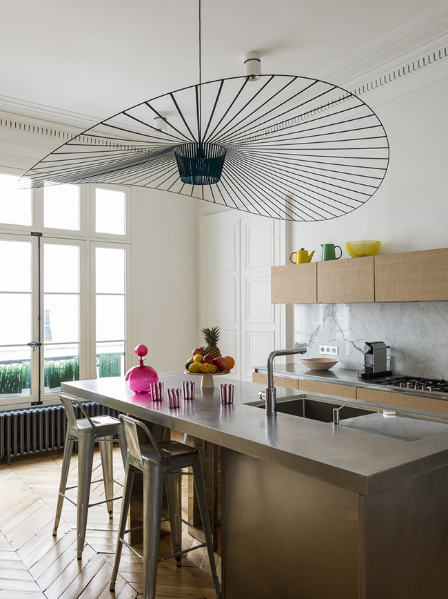 Parisian Pied-à-terre by Studio Razavi Architecture • on @SavvyHome