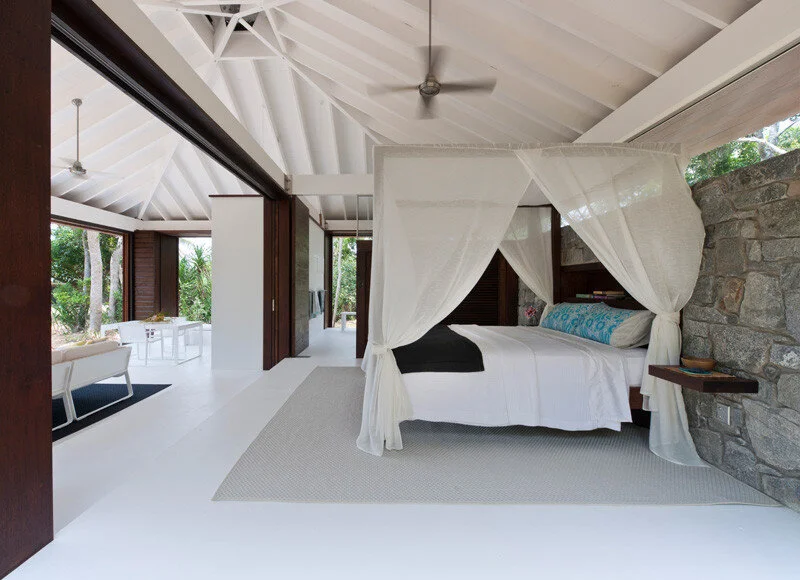 This small beach house is designed for true indoor/outdoor living