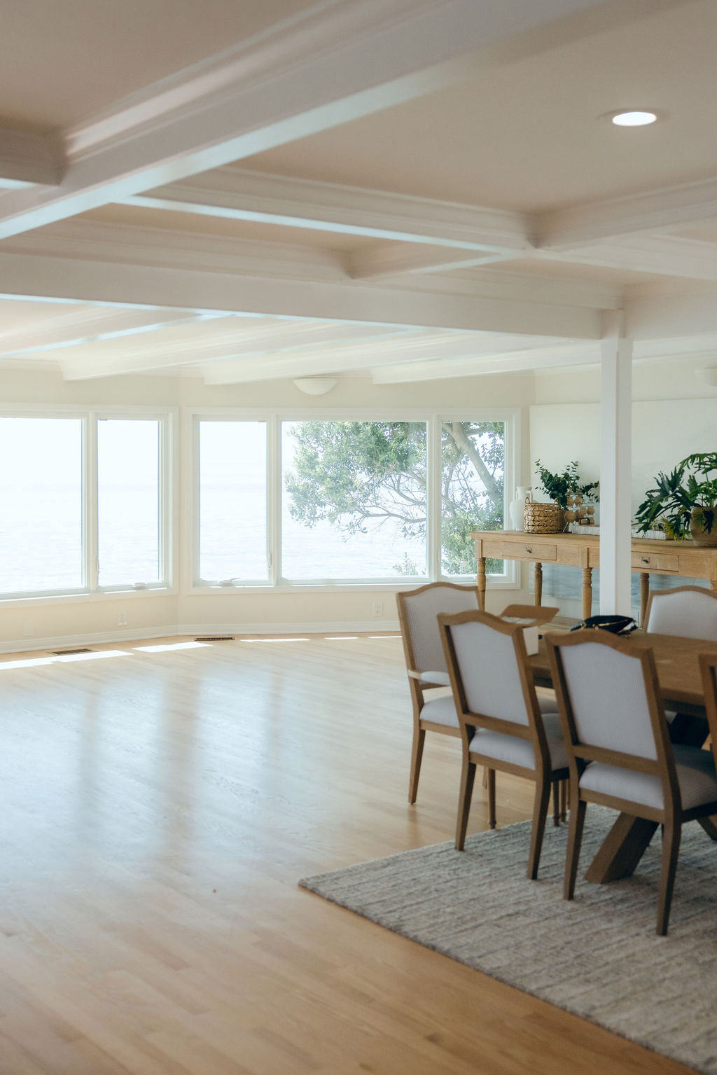 Dining space from the Stace King portfolio — photo 2