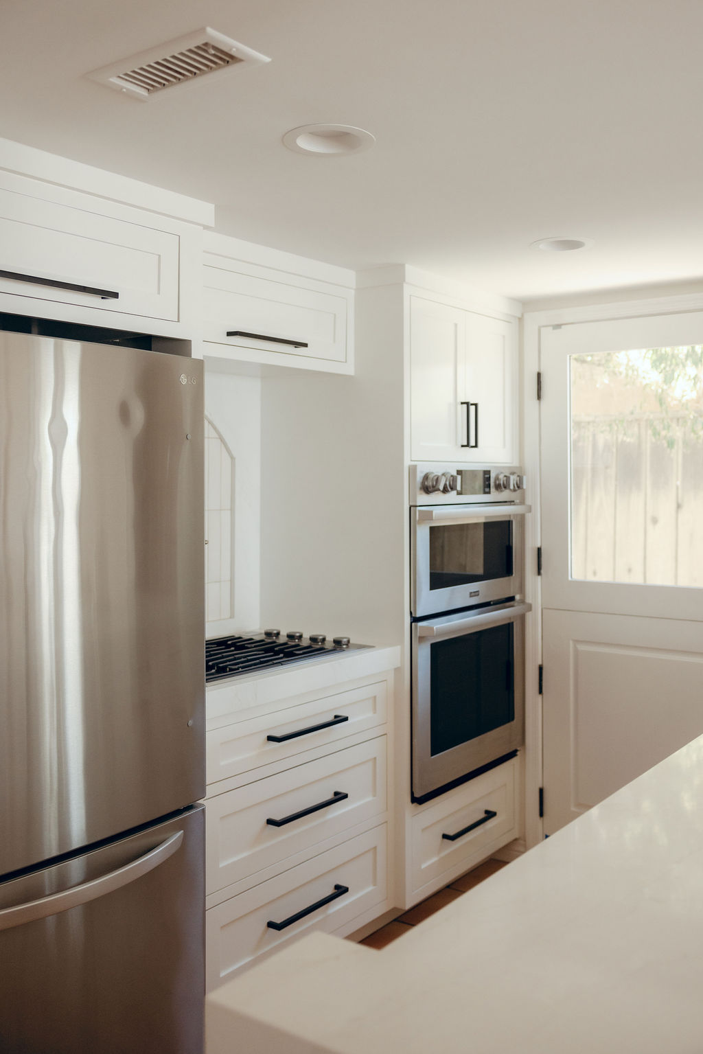 Kitchen from the Stace King portfolio — photo 4