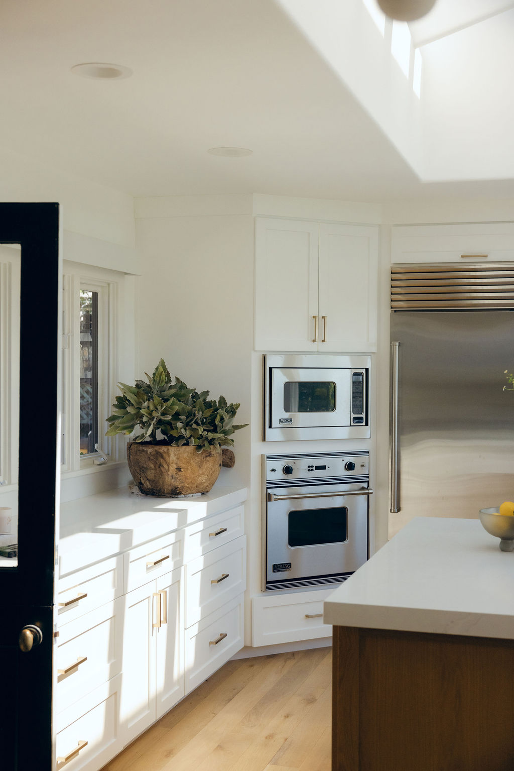 Kitchen from the Stace King portfolio — photo 14