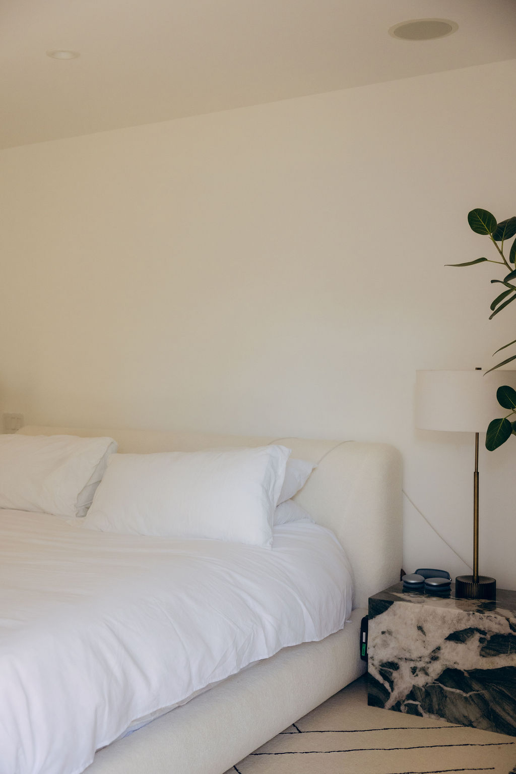 Bedroom from the Stace King portfolio — photo 13