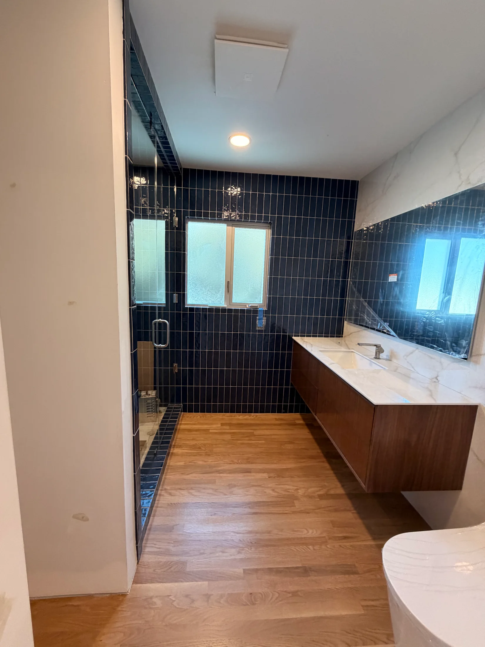 Bathroom interior — photo 9
