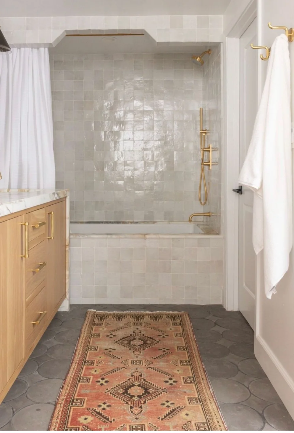 Bathroom interior — photo 20