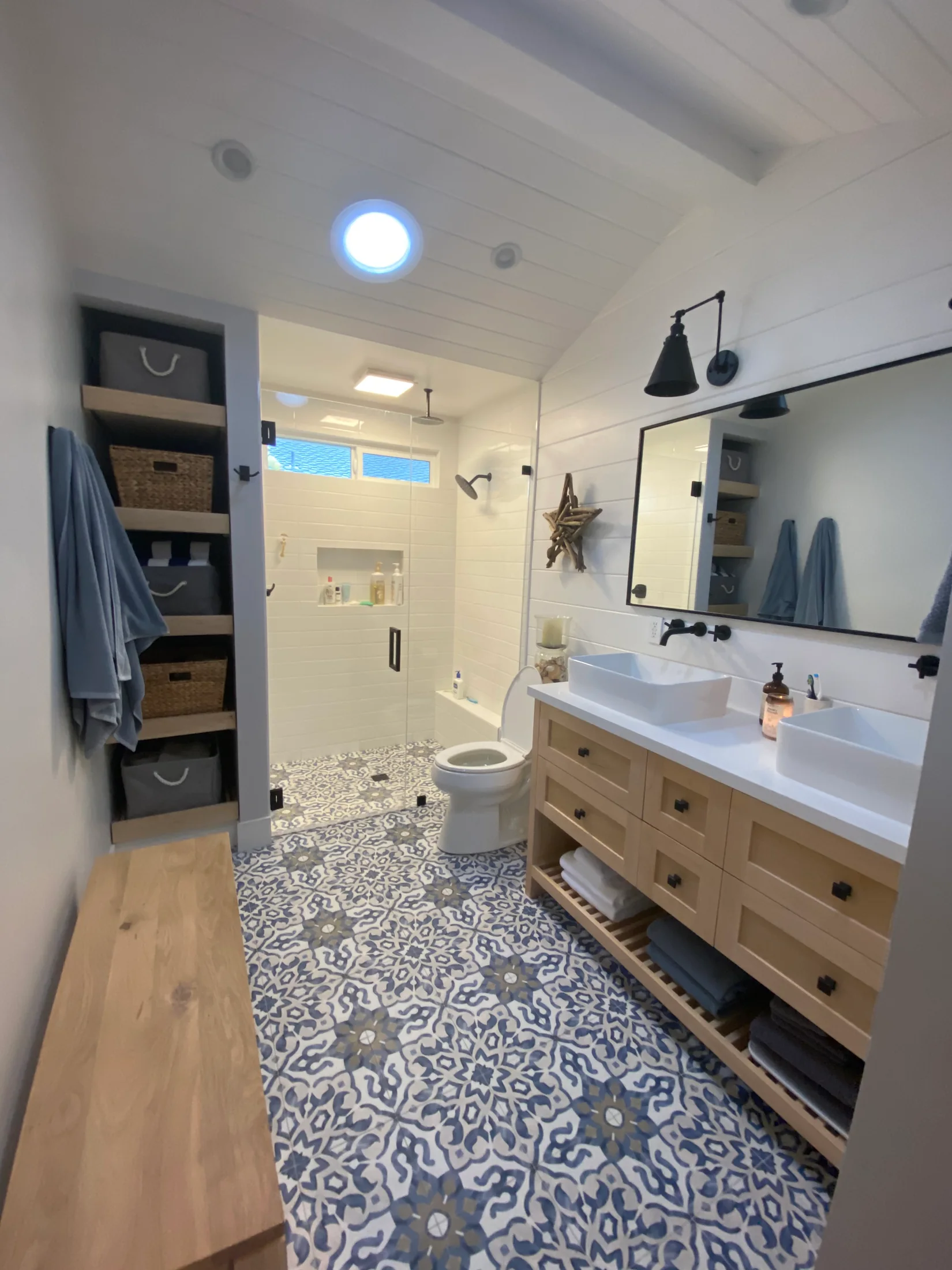 Bathroom interior — photo 27