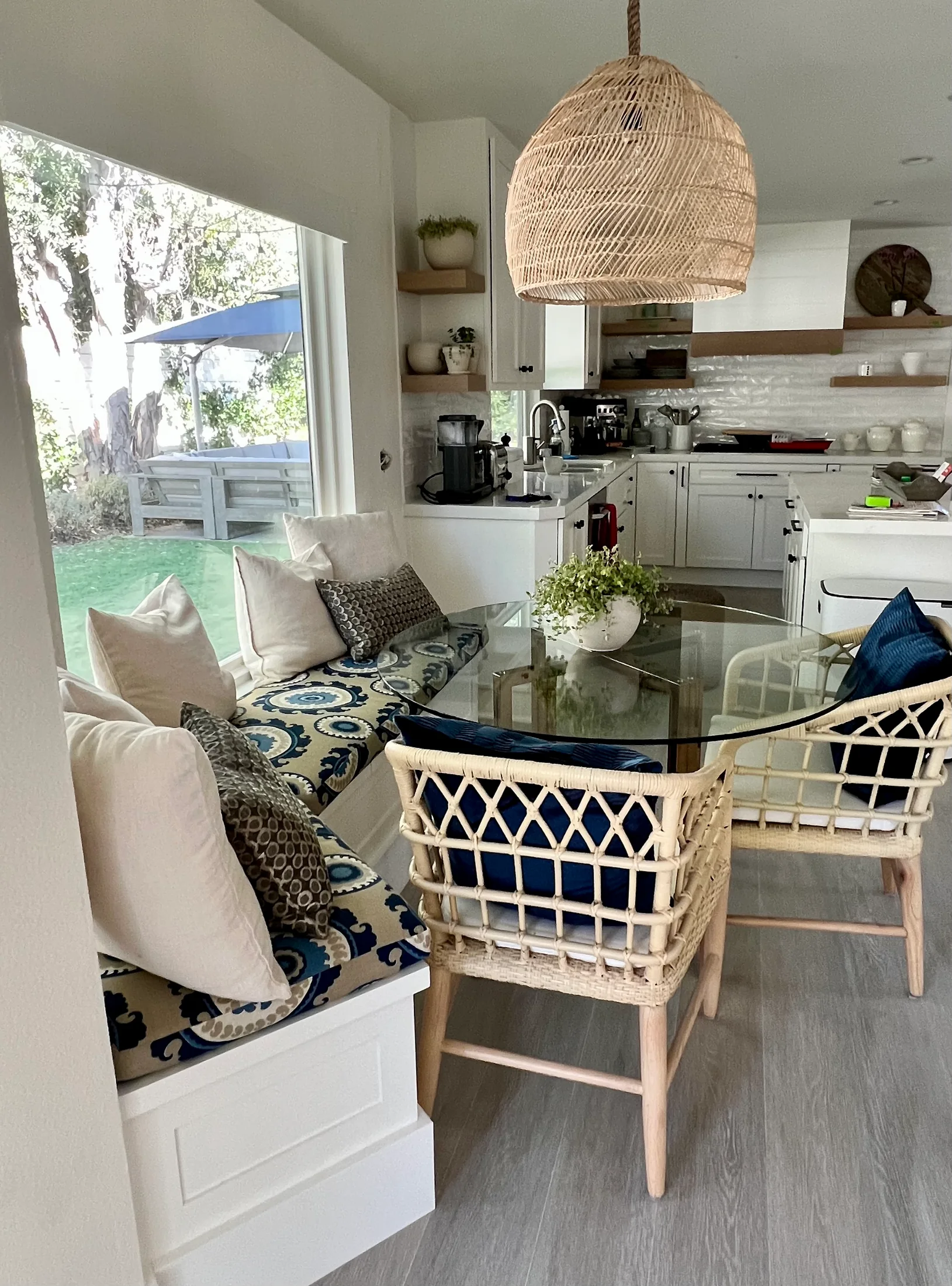 Dining area — photo 12