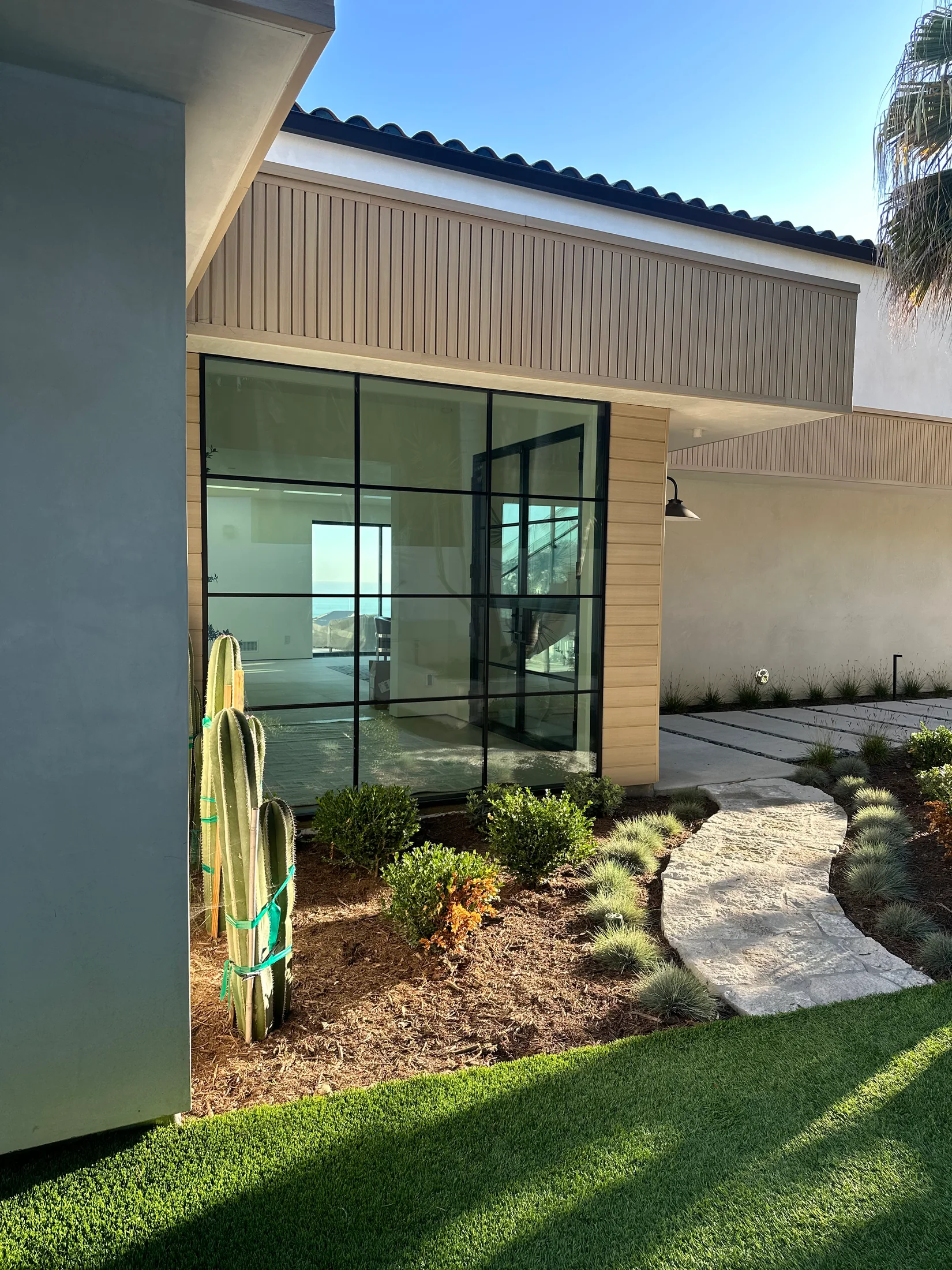 Exterior and outdoor space — photo 13
