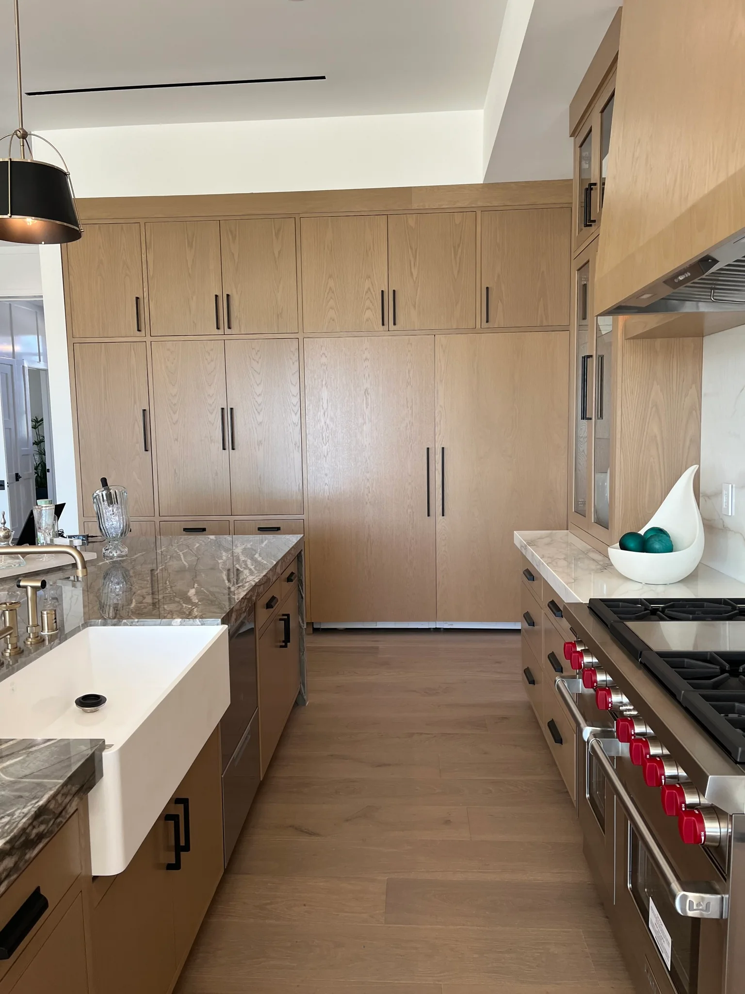 Kitchen interior — photo 23