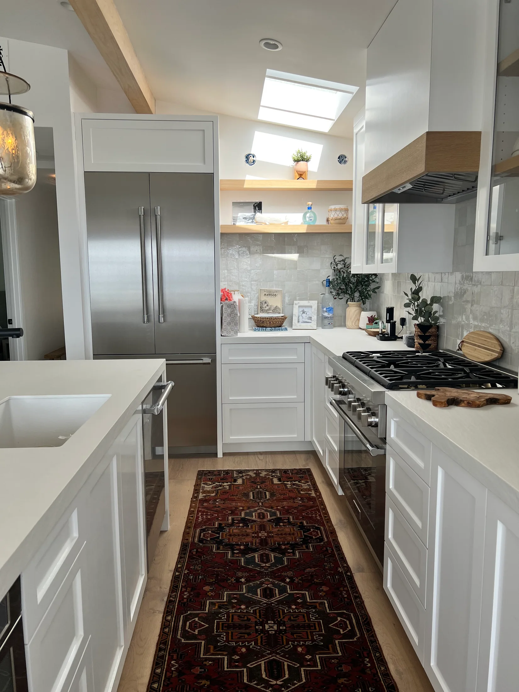 Kitchen interior — photo 39