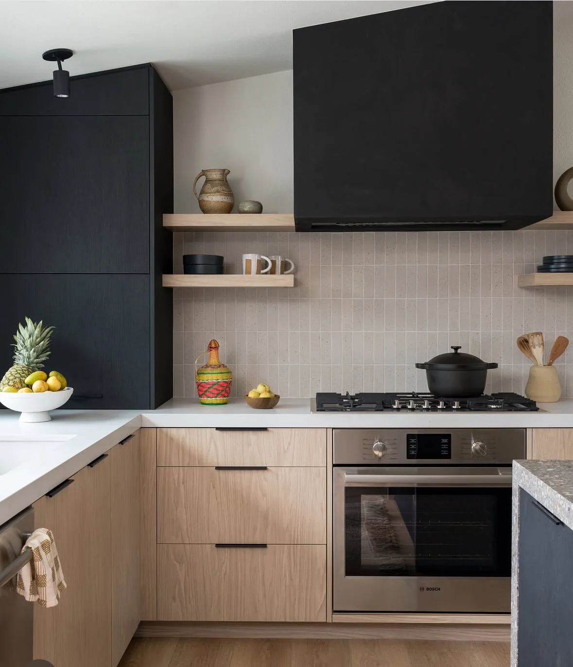 Kitchen interior — photo 45