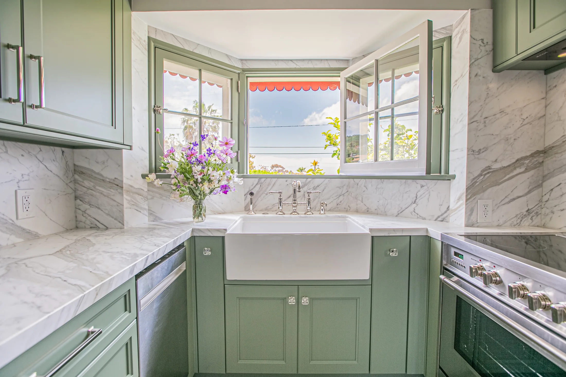 Kitchen interior — photo 73
