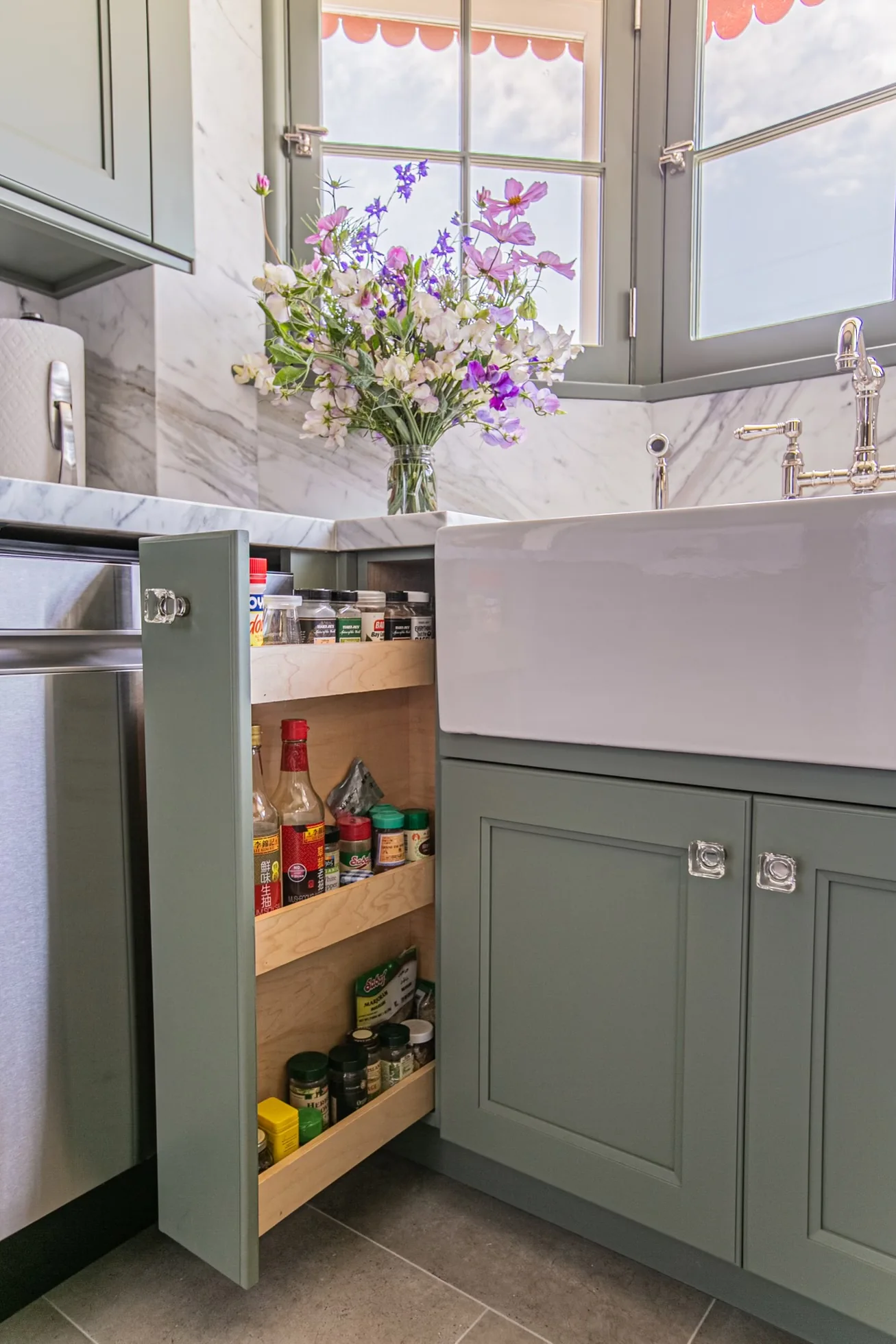 Kitchen interior — photo 77